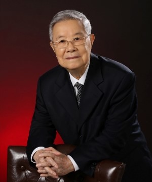 Bingkun Zhou